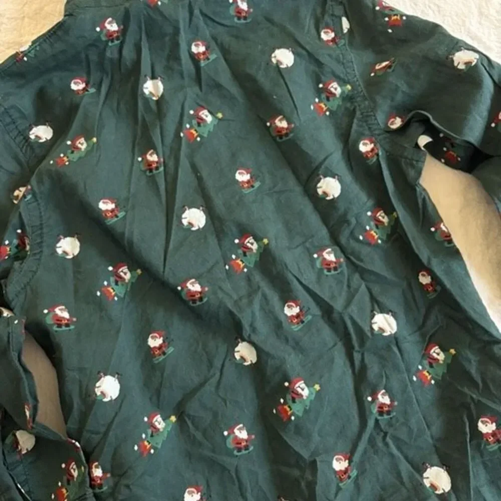 H&M Santa button down shirt size 4T